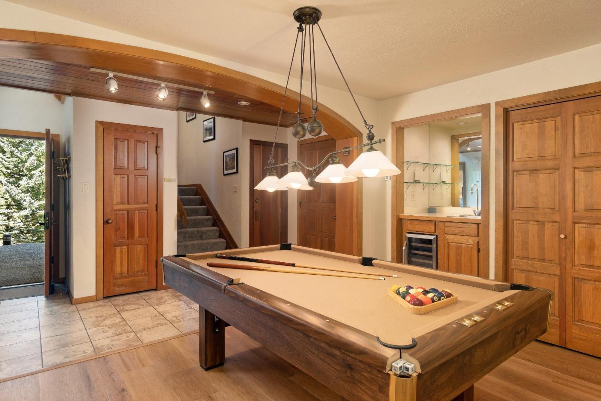 Townhome With Ski-in Access Near Pool And By The Woodrun V