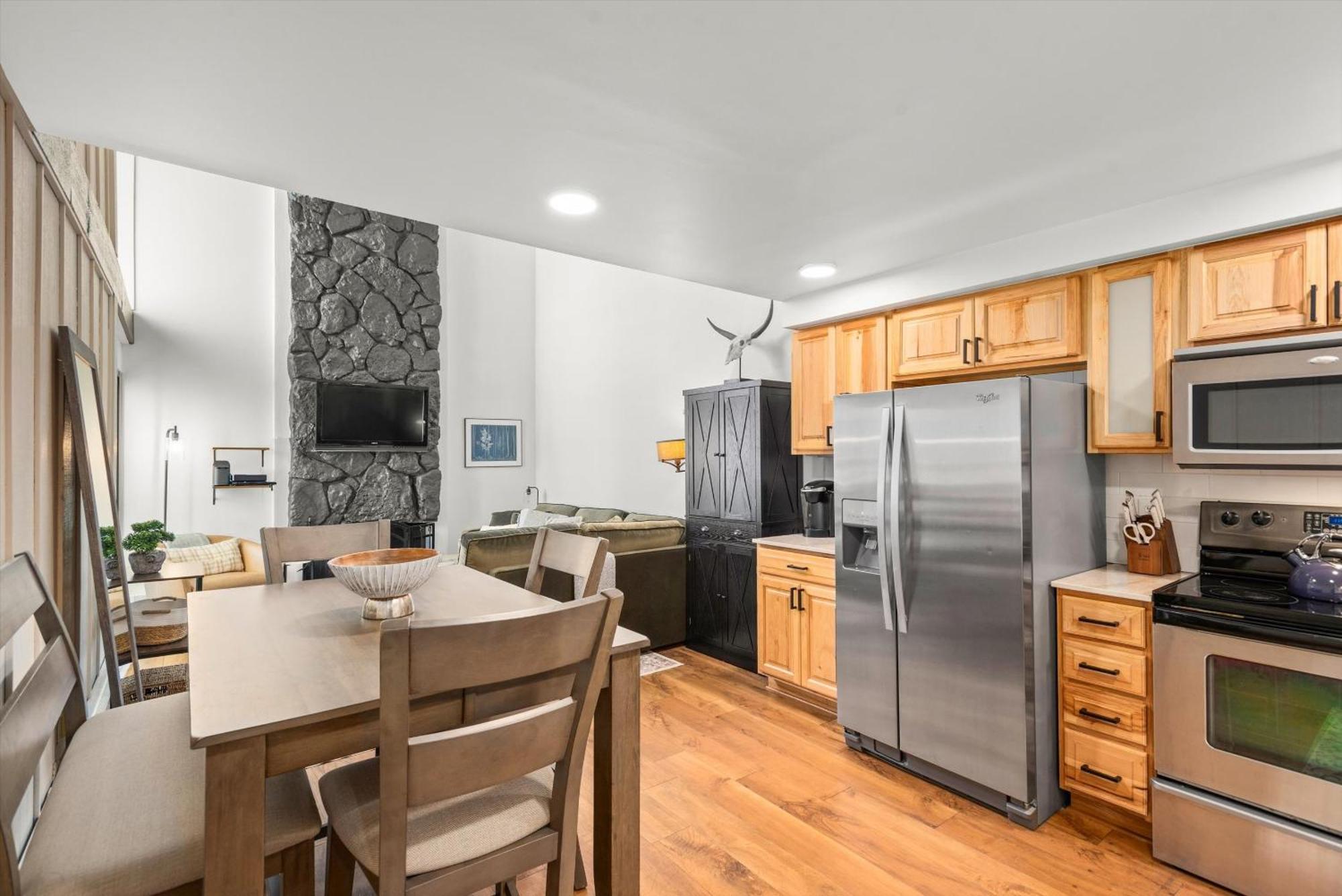 60 Fall Lane Sonnenblick #3 Townhouse