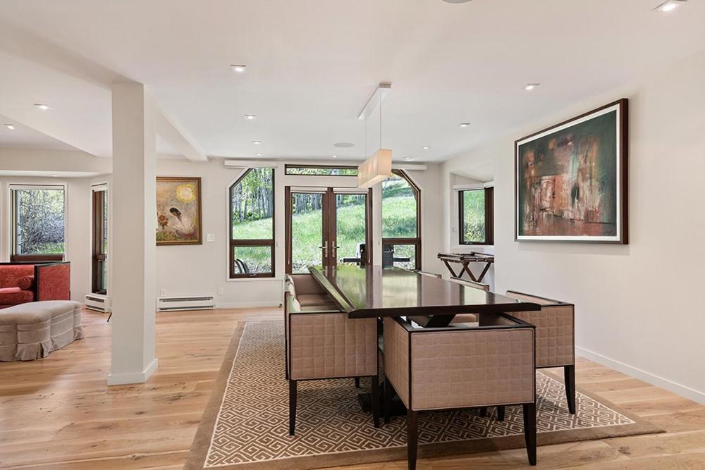 Luxurious Townhome With Fanny Hill And Access By The Woodrun V Holiday home *
