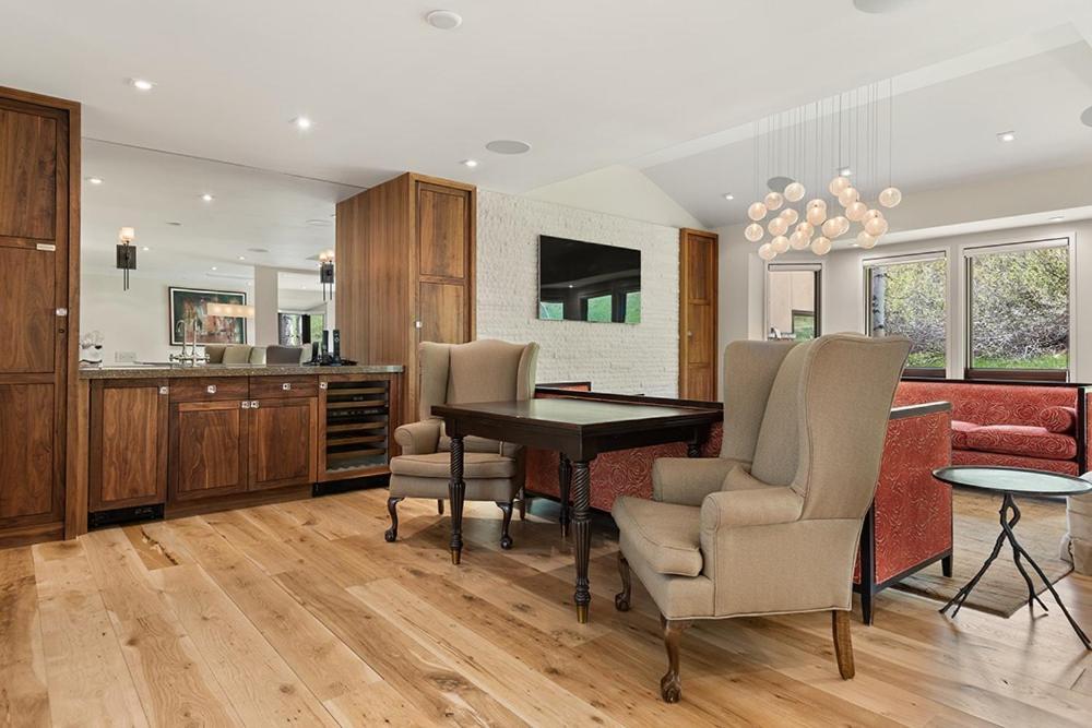 Luxurious Townhome With Fanny Hill And Access By The Woodrun V Snowmass Village