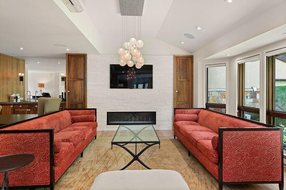 Luxurious Townhome With Fanny Hill And Access By The Woodrun V