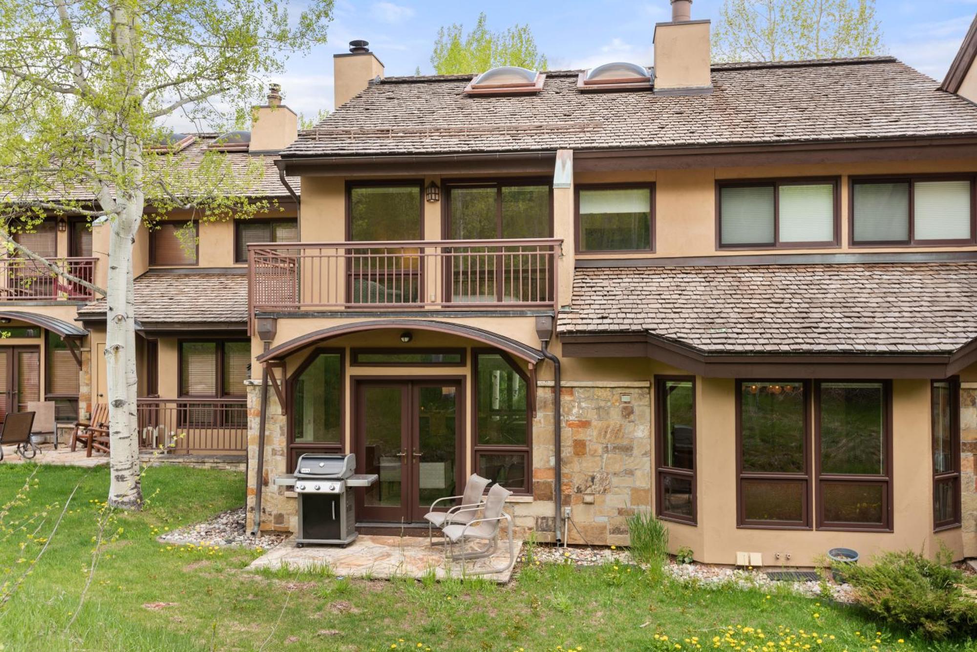 Luxurious Townhome With Fanny Hill And Access By The Woodrun V Holiday home
