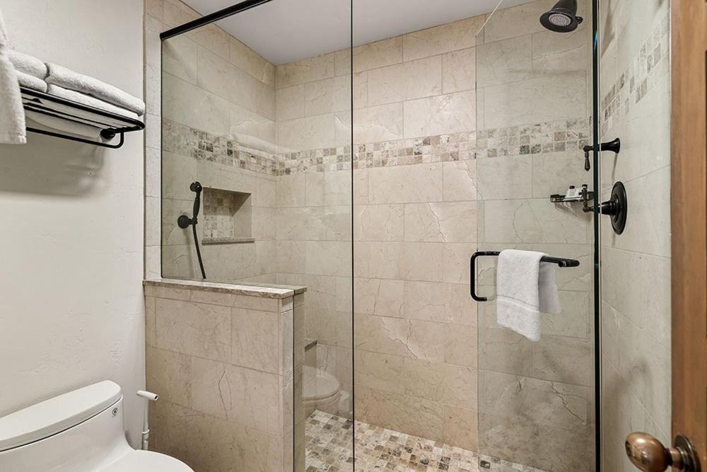 Modern Elegance Townhome With Ultimate Access By The Woodrun V * Snowmass Village