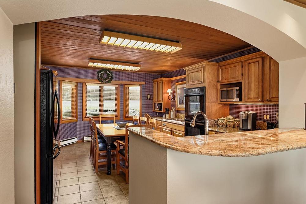 Ski-in Ski-out Luxury In The Heart Of Snowmass By The Woodrun V Holiday home *
