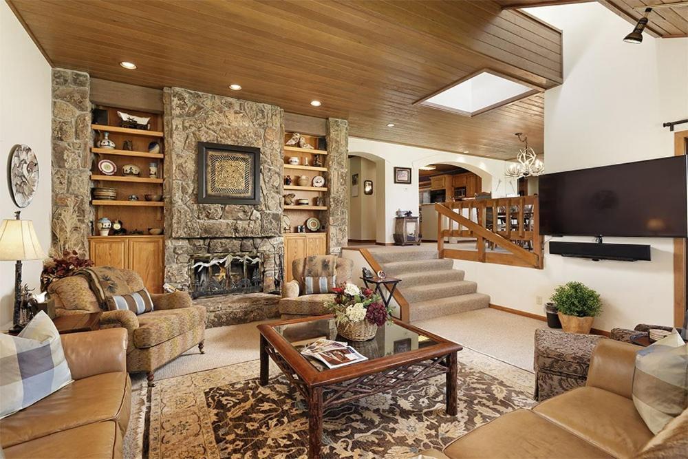Ski-in Ski-out Luxury In The Heart Of Snowmass By The Woodrun V Snowmass Village
