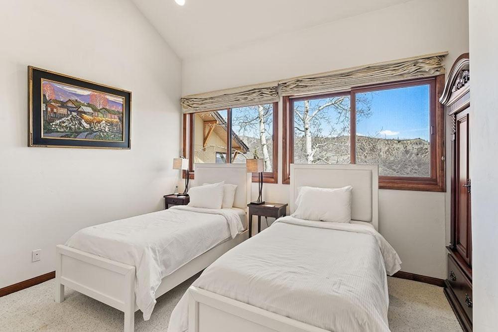 Fanny Hill Pool View Townhome With Access By The Woodrun V * Snowmass Village