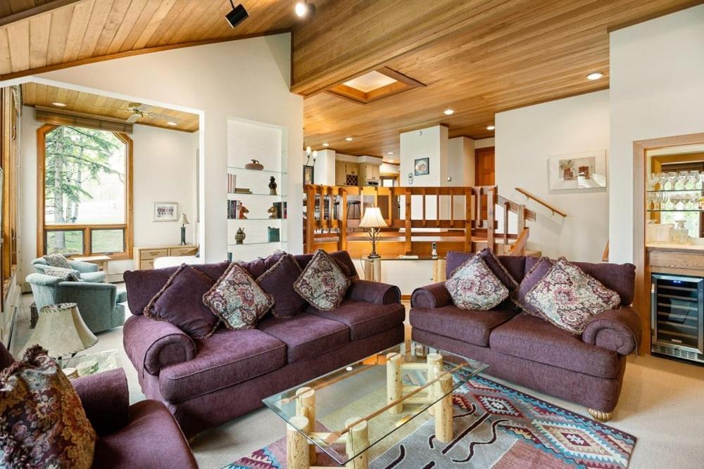 Lovely Snowmass View Townhome With Access By The Woodrun V Holiday home *