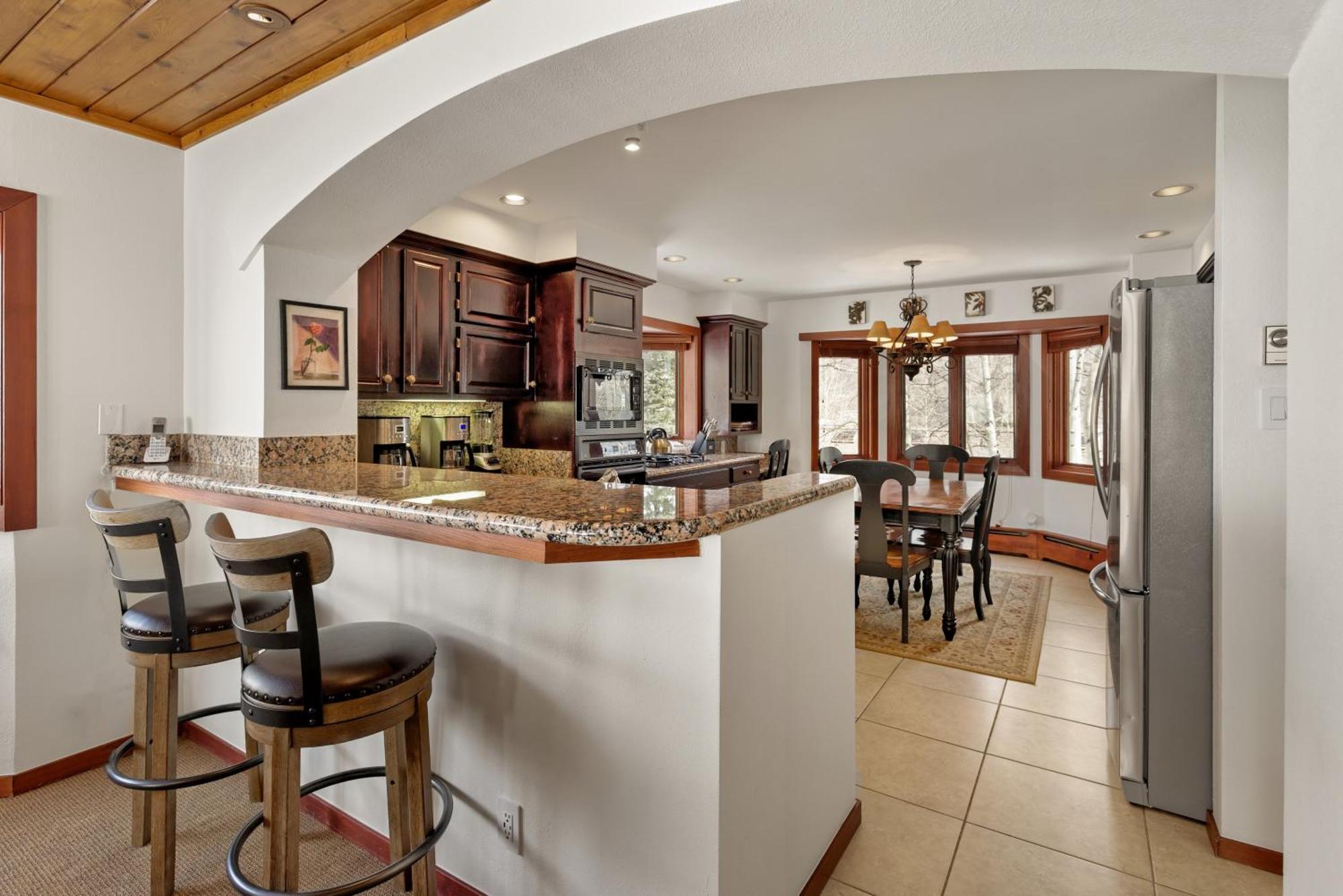 Ski-in Ski-out Townhome Near Adam's Ave Access By The Woodrun V *