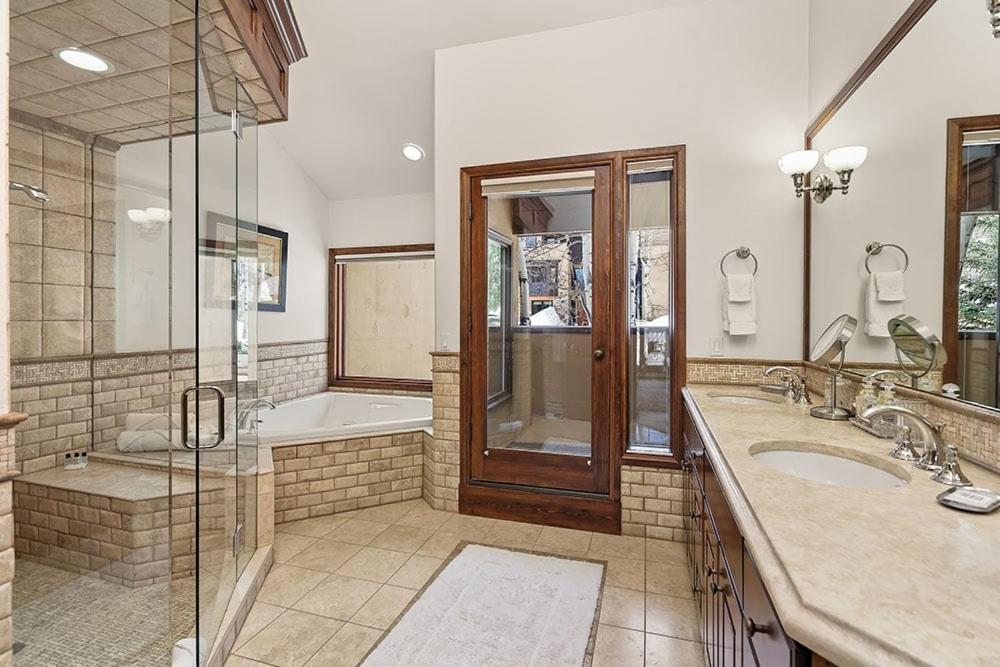 Fanny Hill Pool View Townhome With Access By The Woodrun V Holiday home