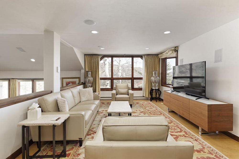 Fanny Hill Pool View Townhome With Access By The Woodrun V Holiday home *