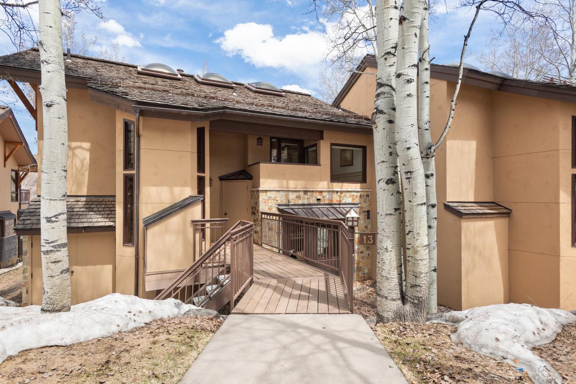 Holiday home Fanny Hill Pool View Townhome With Access By The Woodrun V *