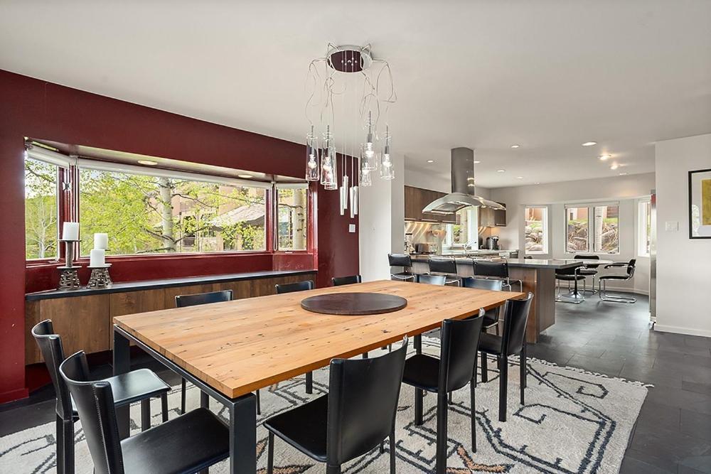 Timeless Ski-in Ski-out Snowmass Mountain Townhome By The Woodrun V Holiday home Snowmass Village