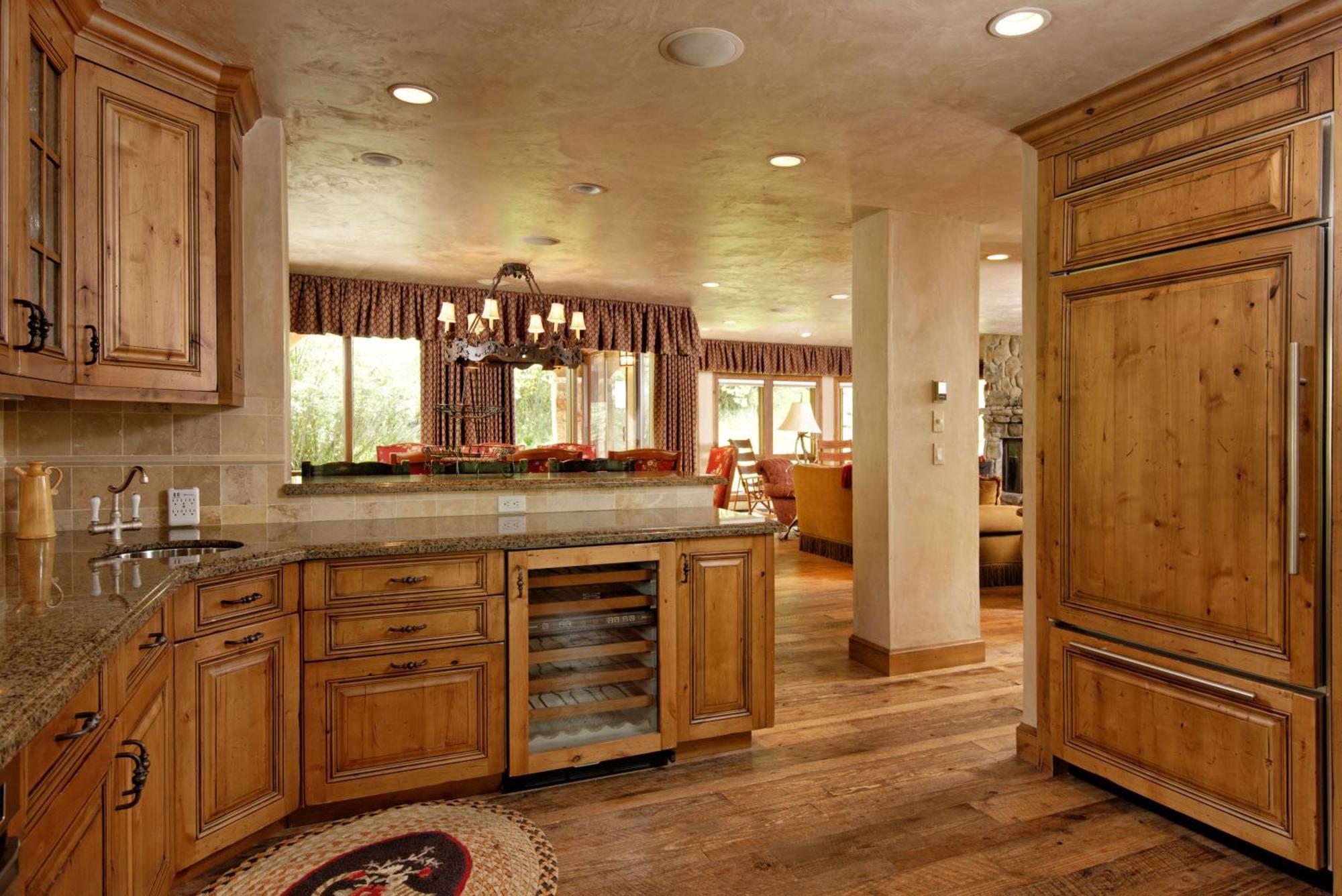 Elegant Access Townhome With Snowmass Views By The Woodrun V Snowmass Village