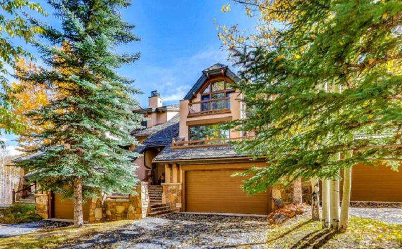Snowmass 4 Bedroom Townhome With Ski-in, Ski-out Access At Woodrun Snowmass Village