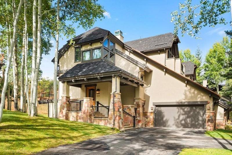 Snowmass 4 Bedroom Townhome With Ski-in, Ski-out Access At Woodrun Holiday home