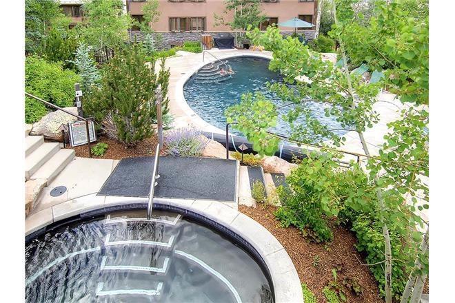 Apartahotel Aspenwood - Coraltree Collection