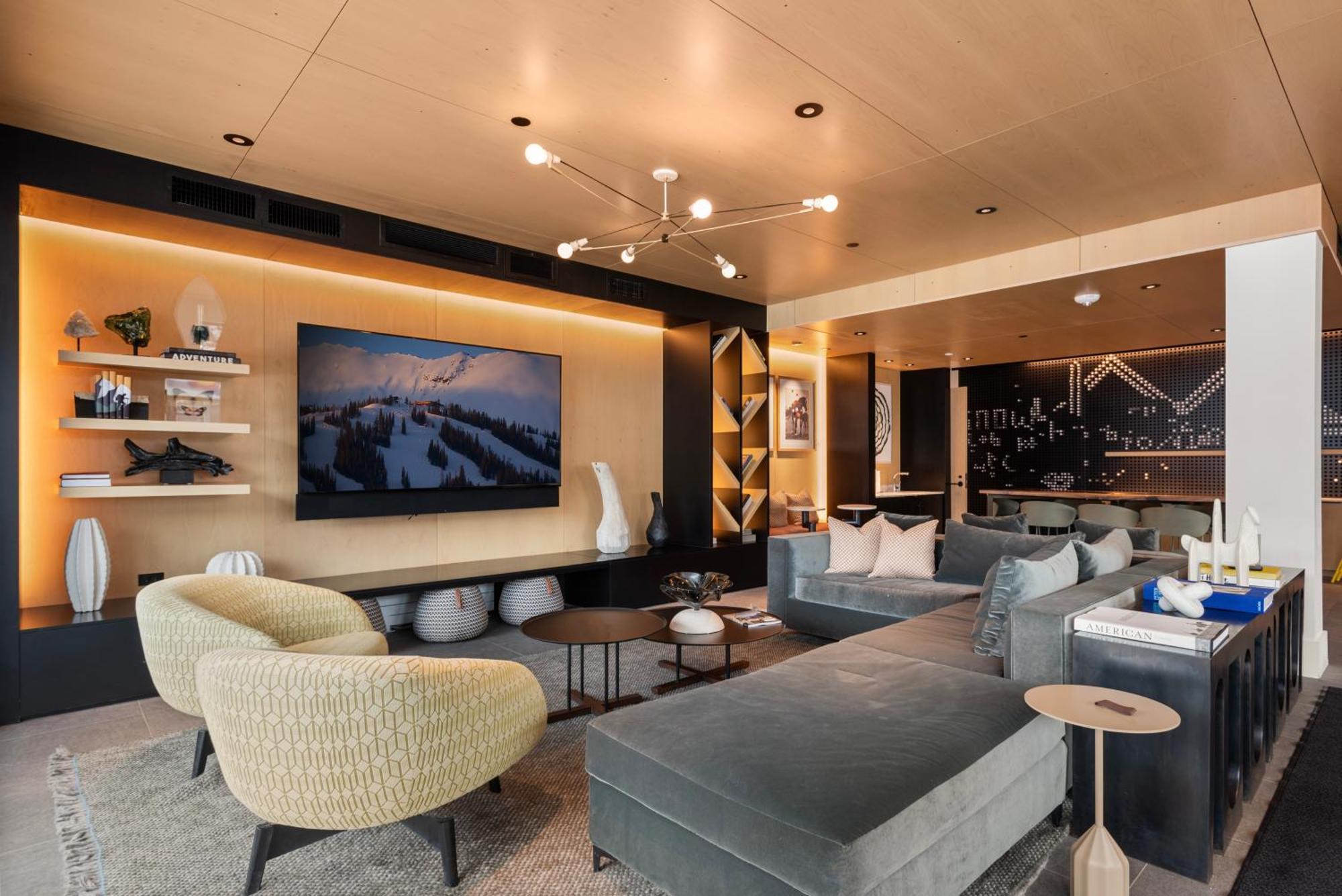 Electric Pass By Snowmass Vacations Apartment *