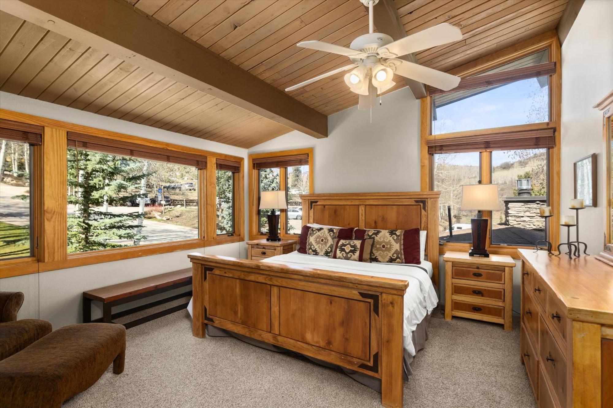 Bluebird Basecamp Family-Friendly Alpine Retreat Holiday home
