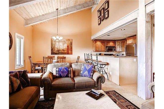 Snowmass By First Choice Management Hotel
