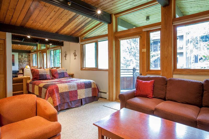 Laurelwood Snowmass Village