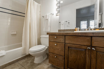 Woodbridge By First Choice Management Hotel