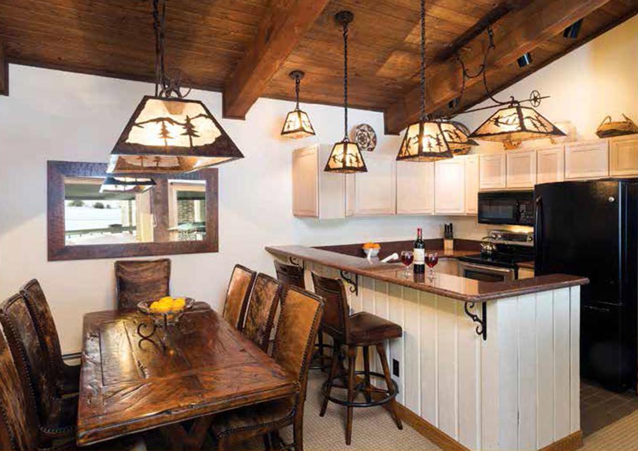 Of The Village - Coraltree Collection Resort Snowmass Village