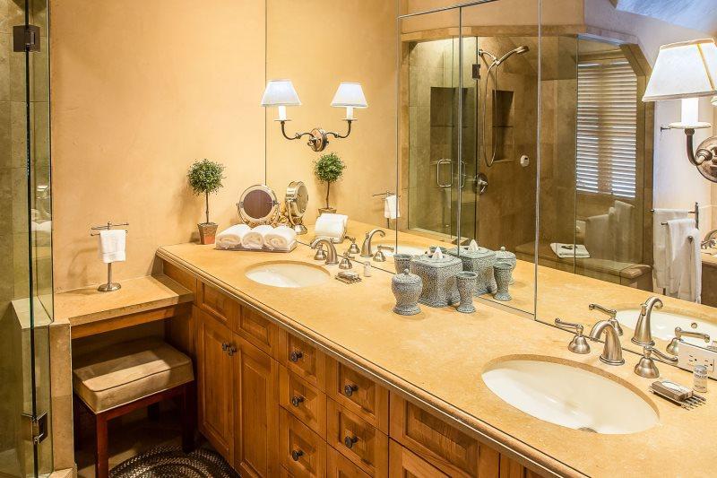 Snowmass 4 Bedroom Townhome With Ski-in, Ski-out Access At Woodrun *