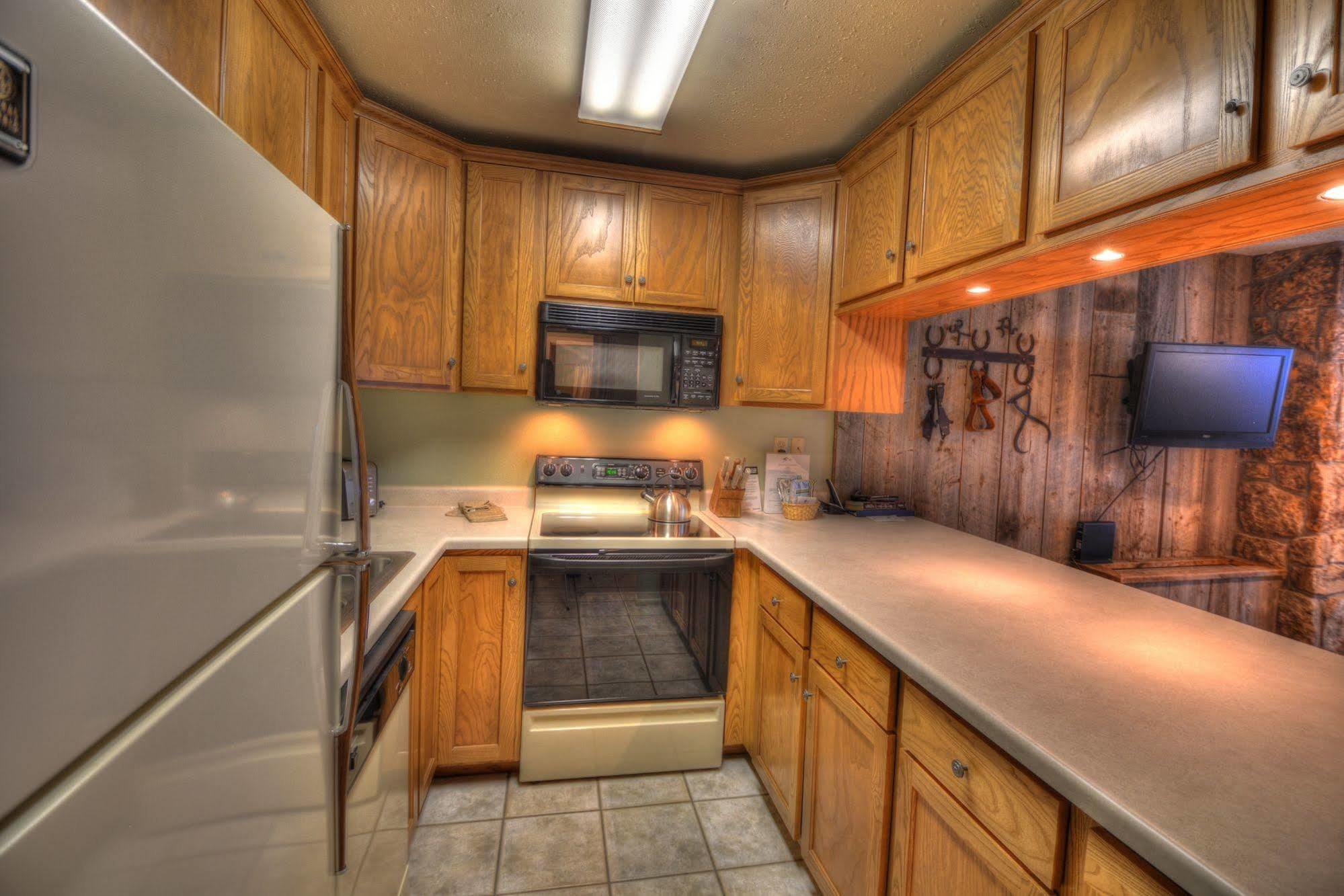 Lichenhearth - Coraltree Collection 3* Snowmass Village