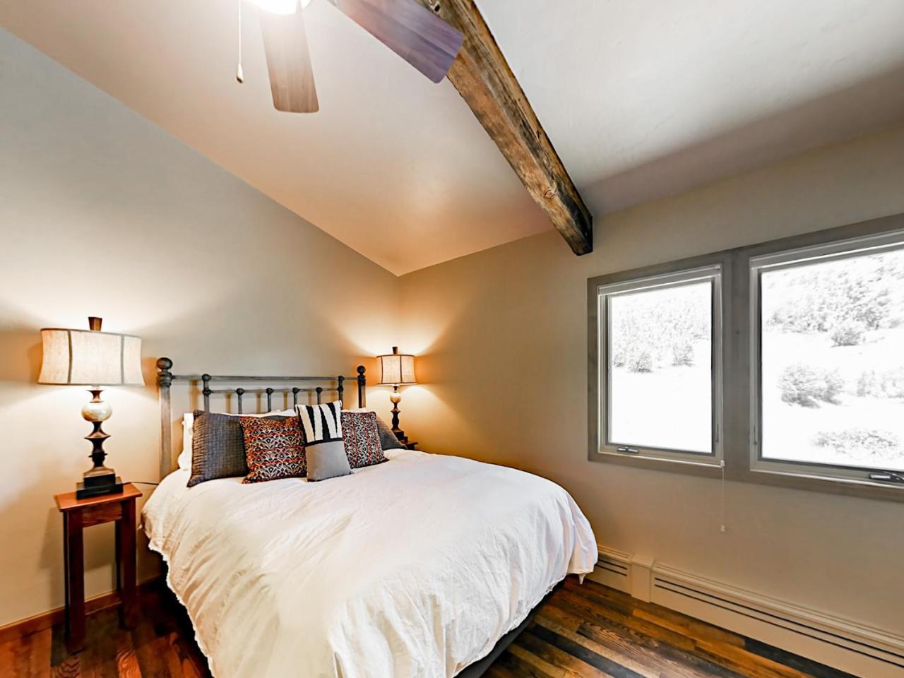 35 Upper Woodbridge Rd Unit 19ef