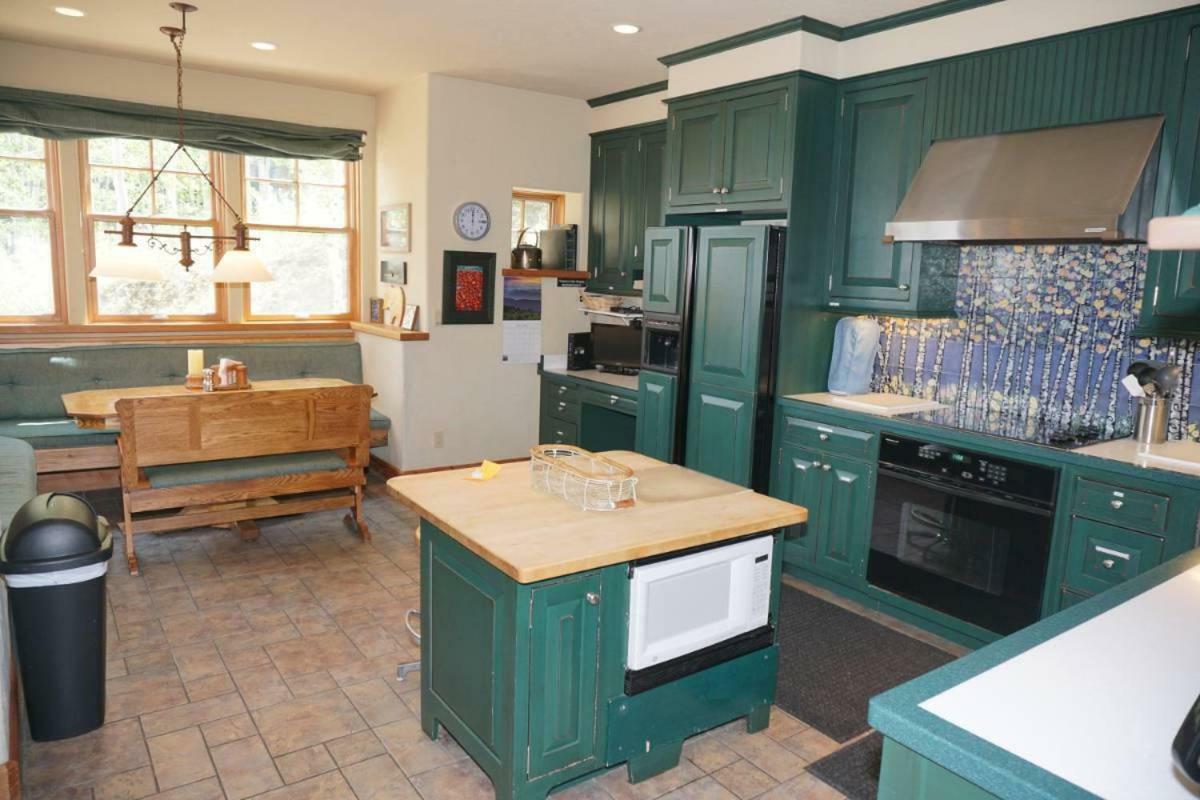 Holiday home 24 Little Ln *