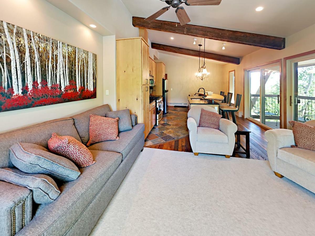 35 Upper Woodbridge Rd Unit 19ef Apartment *