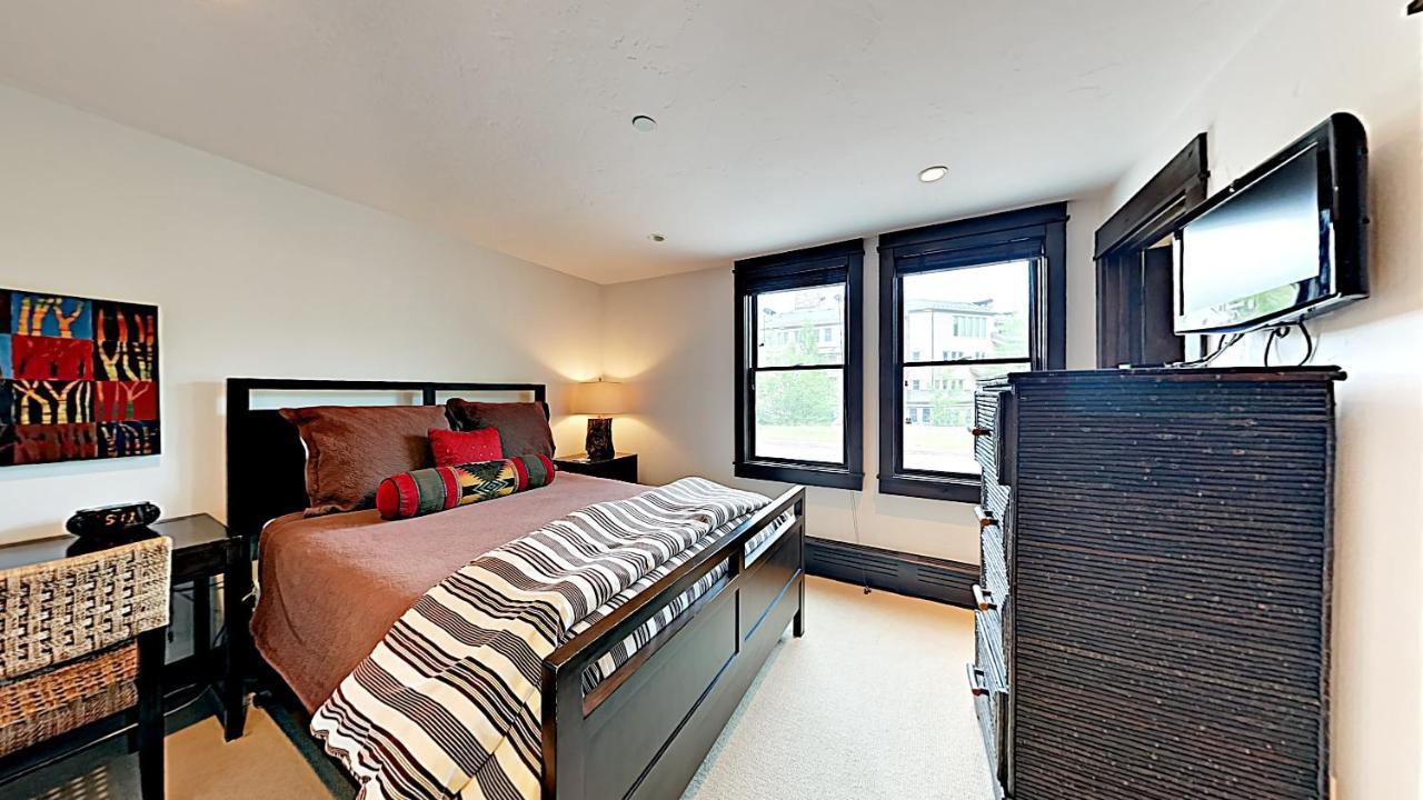 Woodrun Place Aparthotel 3*
