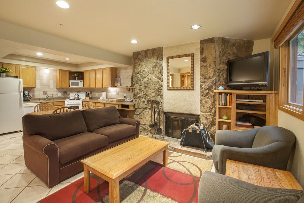 Laurelwood Aparthotel