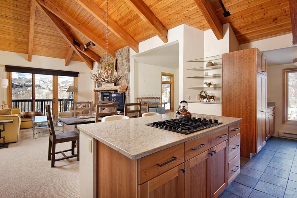 229 Faraway The Ridge #36 * Snowmass Village