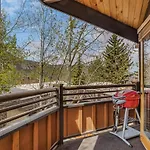 Laurelwood Condominiums 208