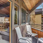 Laurelwood Condominiums 208