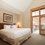 Capitol Peak Lodge