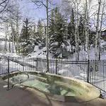 Renovated 2 Bedroom Condo W Hot Tub -Mountain Views!