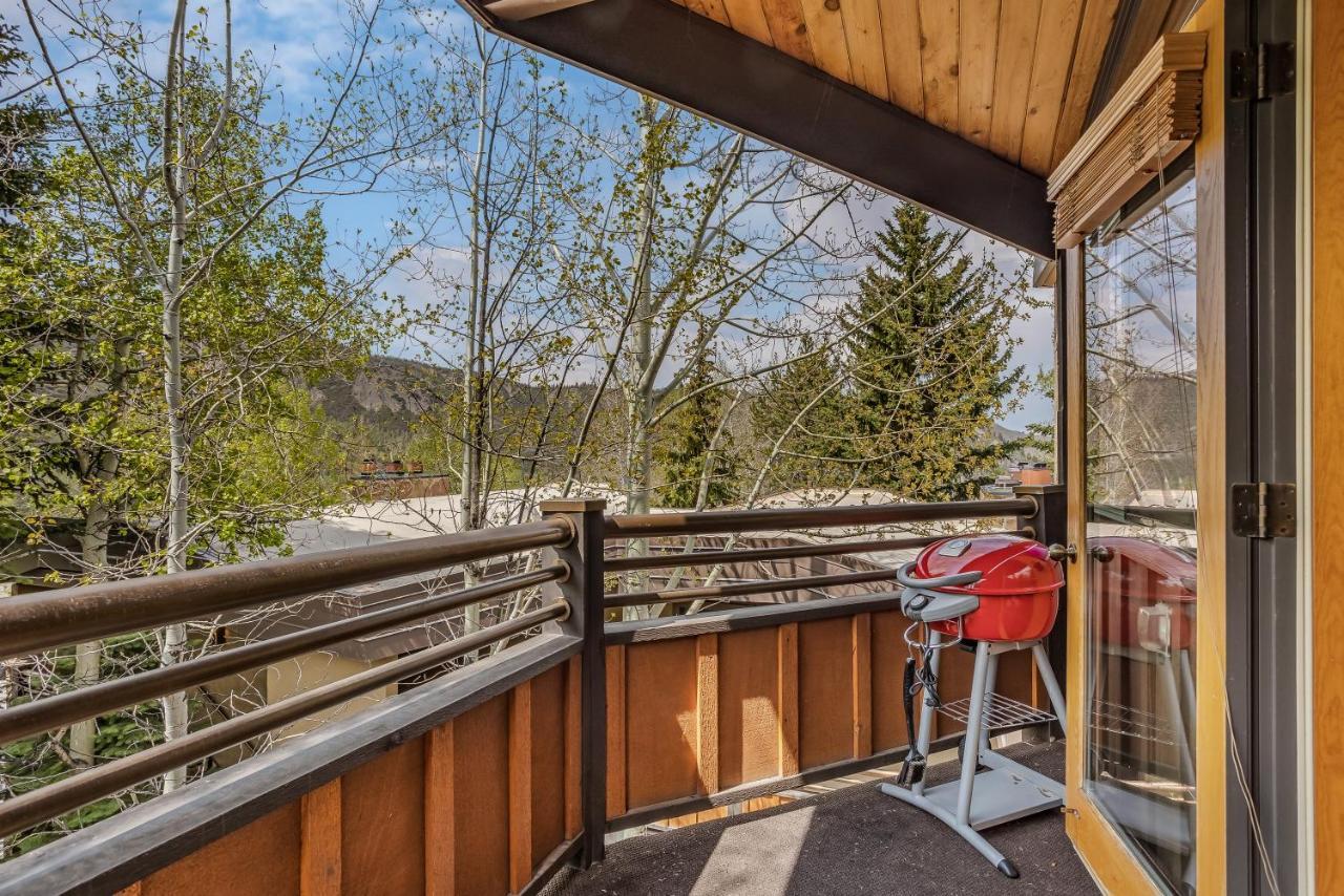 Holiday home Laurelwood 208