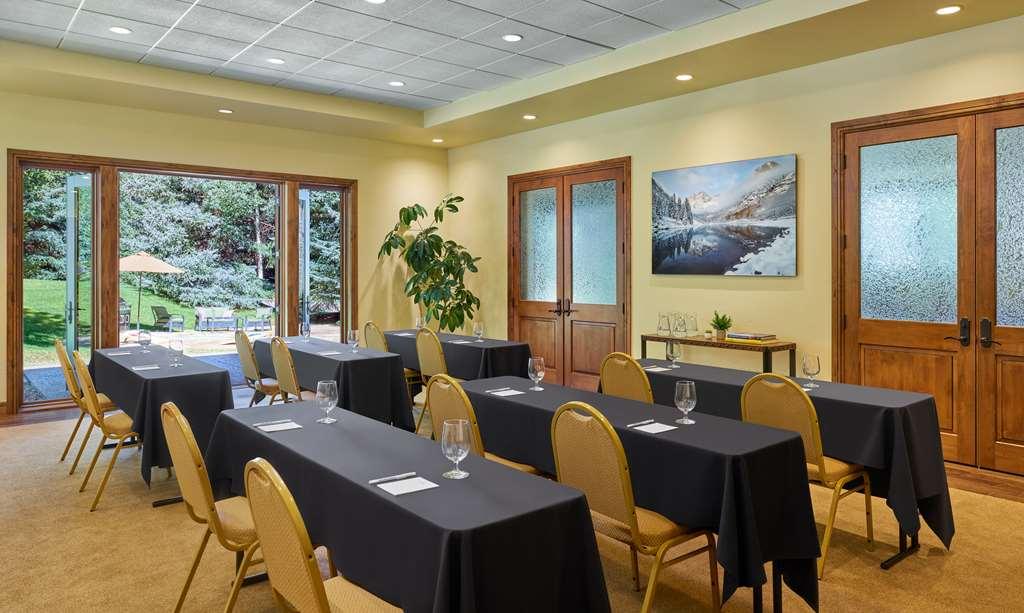 Resort At Snowmass Club 3*