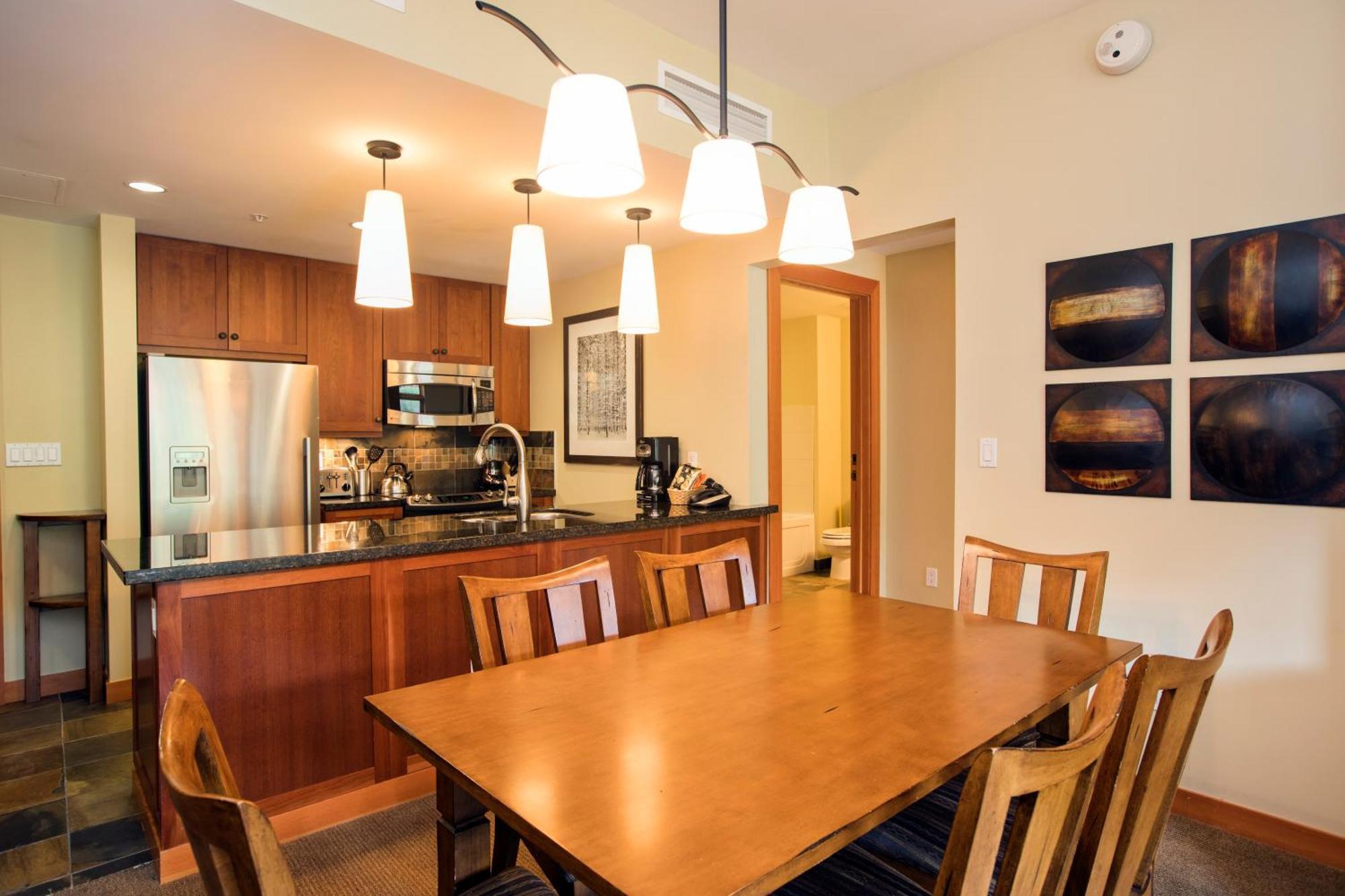 Capitol Peak Apartment