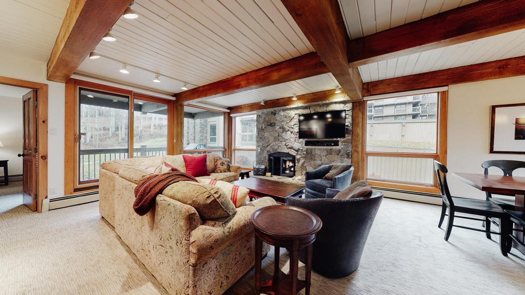 Of The Village - Coraltree Collection 4* Snowmass Village