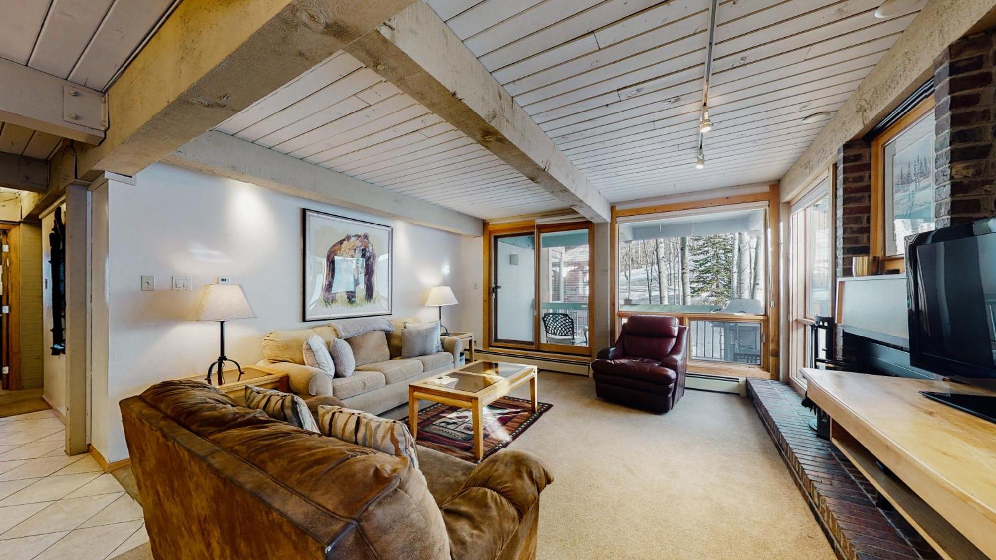 Of The Village - Coraltree Collection 4* Snowmass Village