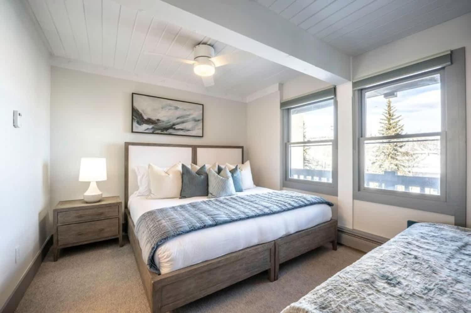 Renovated 2 Bedroom W Hot Tub -mountain Views! * Snowmass Village