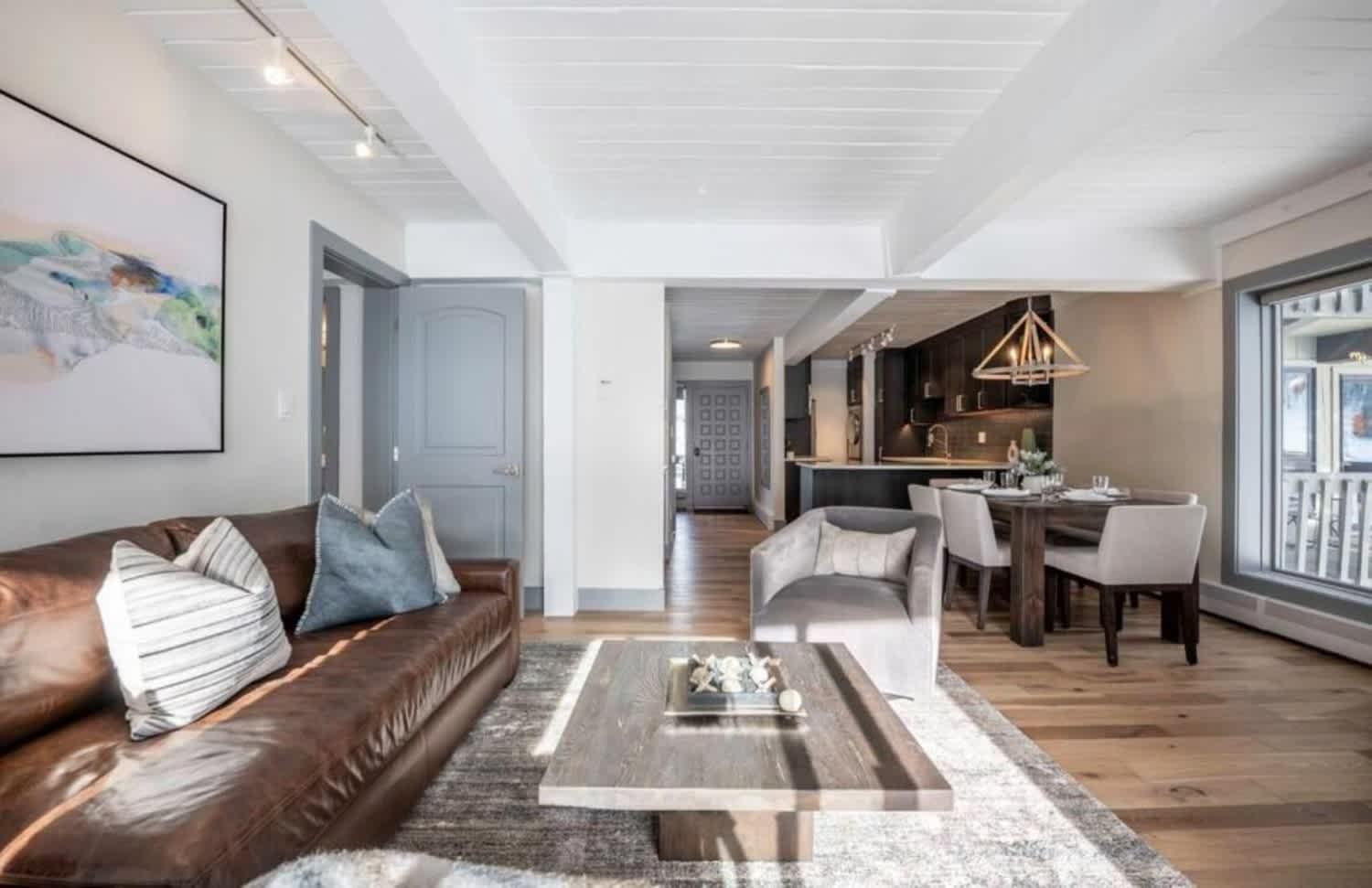 Renovated 2 Bedroom W Hot Tub -mountain Views! * Snowmass Village