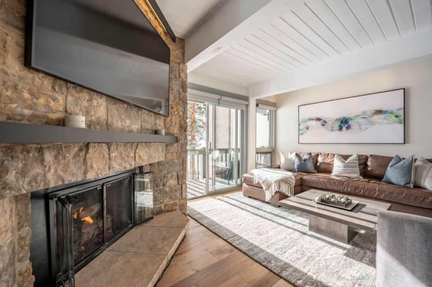 Renovated 2 Bedroom W Hot Tub -mountain Views! * Snowmass Village