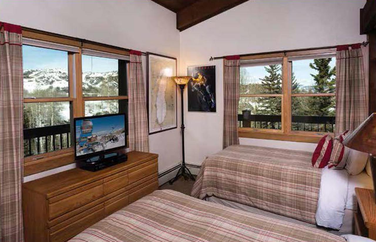 Of The Village - Coraltree Collection Resort